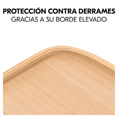 El borde elevado previene derrames y caídas