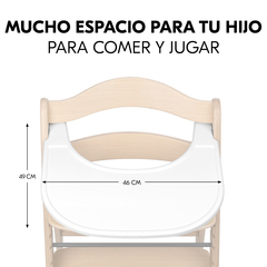Amplio espacio para que su hijo coma y juegue