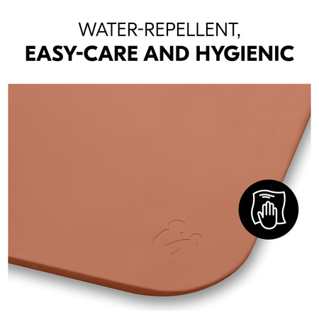 Water-repellent, easy-care and haygienic