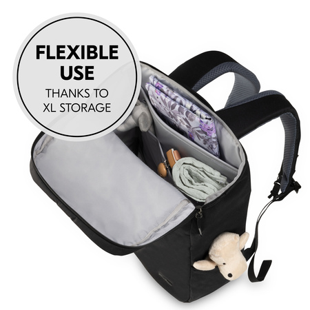 XL storage space and functional pockets