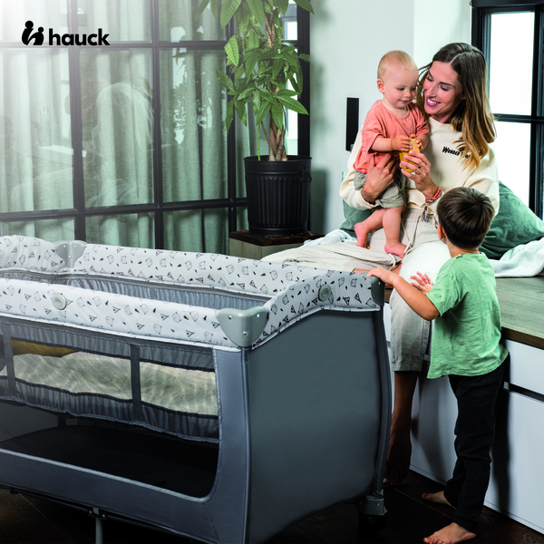 Hauck baby bed best sale